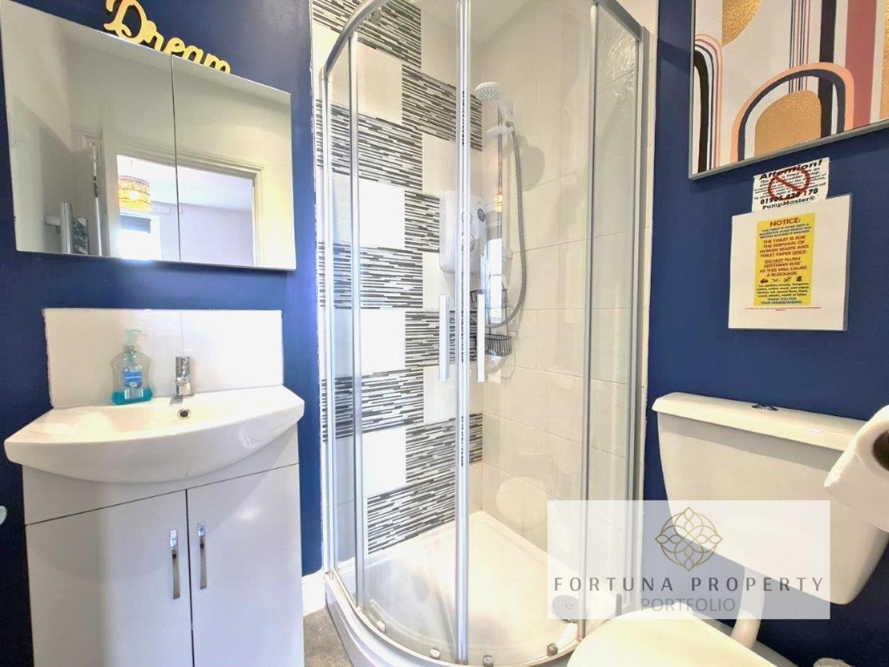 Margaret'S Loft By Fortuna Property Cheltenham Bagian luar foto